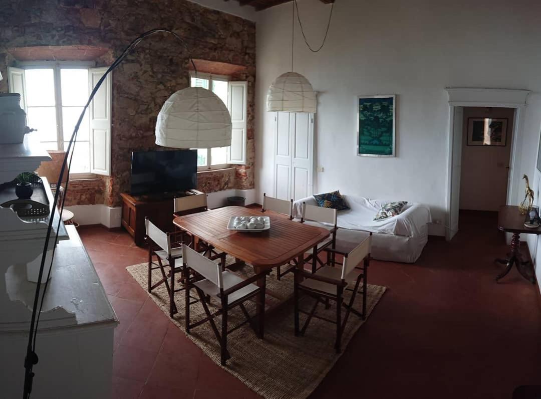 Апартаменти La Casina Di Alice Марчіана-Марина Екстер'єр фото